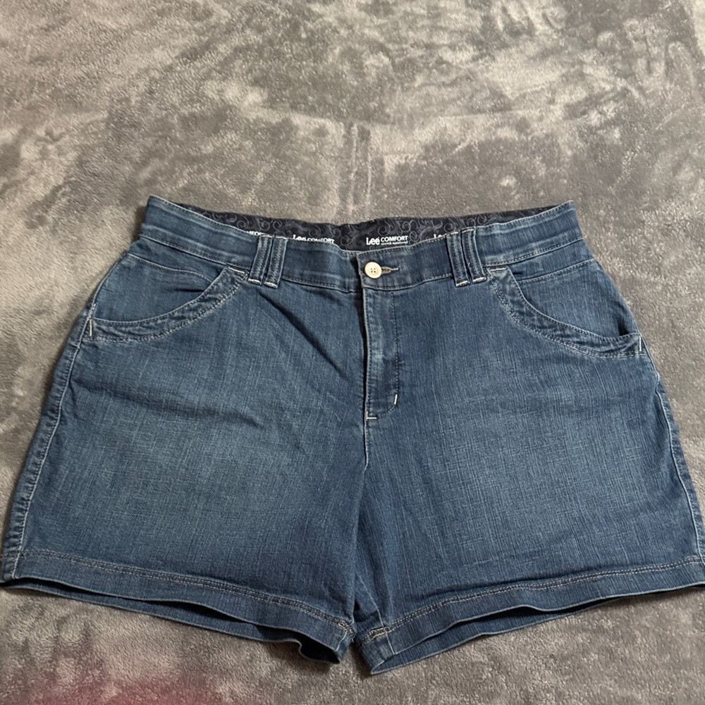Lee Women's Indigo Jean Shorts Size 16